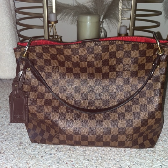 Graceful PM - Picture 3 of 15